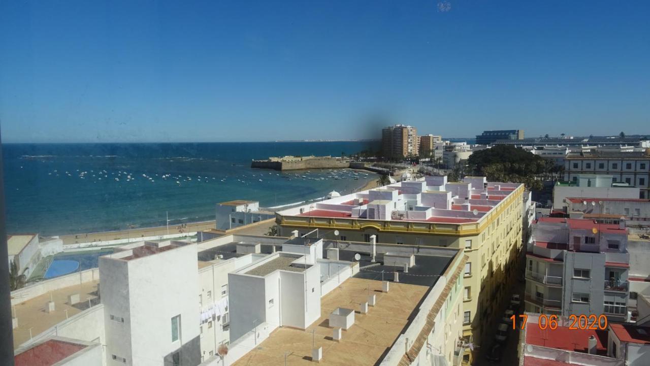 Apartamento Fenicia Con Aparcamiento Incluido Vistas Al Mar 加的斯 外观 照片